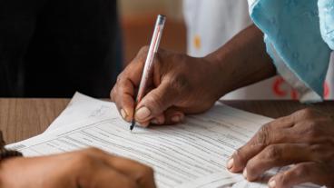 Trámites en la Registraduría.