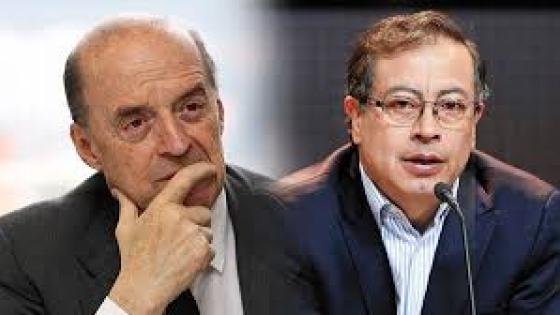 alvaro-leyva-gustavo-petro
