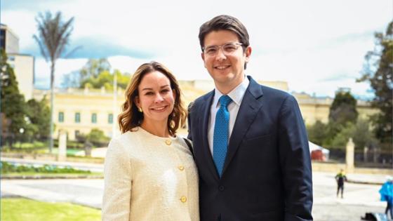 MIGUEL-URIBE-ESPOSA
