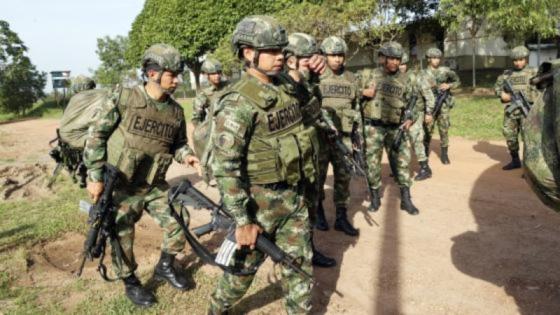 Cinco militares fueron entregados por el ELN tras más de una semana en cautiverio. 