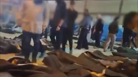 Captura de un video de la Agencia de Noticias de Activistas de Derechos Humanos (HRANA), con sede en Estados Unidos. Cuerpos de víctimas de las protestas contra el régimen islámico en Irán que se han intensificado, con un saldo de más de 500 víctimas mortales, según HRANA. 