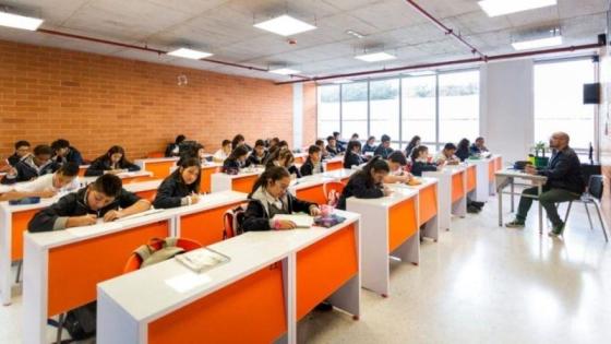 Más de 35 colegios privados cerraron en Bogotá en 2026. 