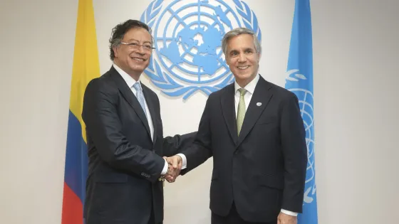 Presidente Gustavo Petro y el director de la UNODC, John Brandolino