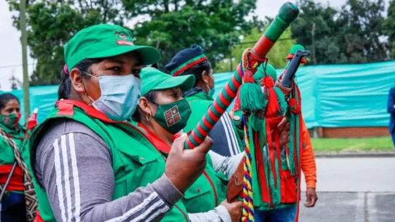Más de 800 indígenas Misak llegaron a Bogotá para exigir seguridad en Cauca, cumplimiento de acuerdos y respuestas sobre tierra. 