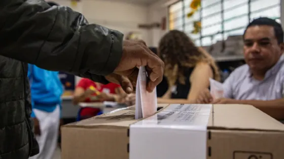 44,3% de intención de voto para Cepeda: así queda la pelea por la Presidencia