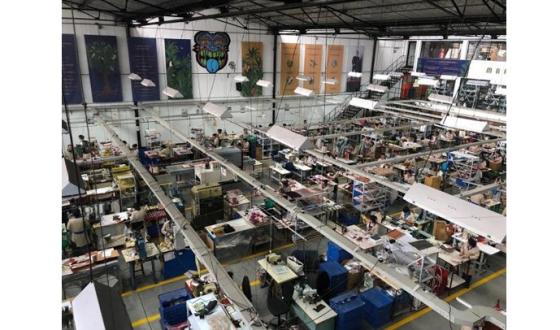 La fábrica de producción de una de las empresas más reconocidas en Colombia: “Mario Hernández”. La fábrica de producción de una de las empresas más reconocidas en Colombia: “Mario Hernández”.