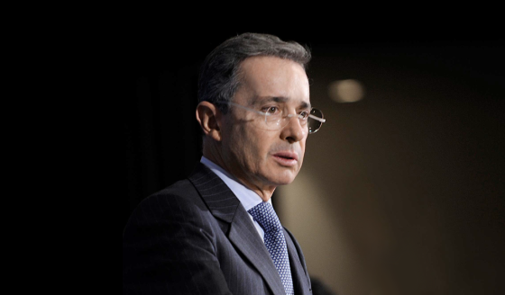 Álvaro Uribe pide a la Corte Suprema que su expediente sea público Álvaro Uribe pide a la Corte Suprema que su expediente sea público
