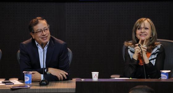 Gustavo Petro y Ángela María Robledo Gustavo Petro y Ángela María Robledo