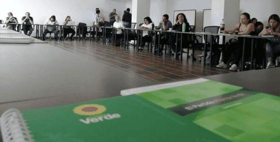 Jóvenes de la Alianza Verde salen del partido por supuesta exclusión Jóvenes de la Alianza Verde salen del partido por supuesta exclusión