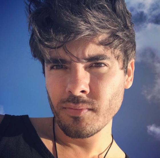 Instagram - @jhoanalvarez Instagram - @jhoanalvarez