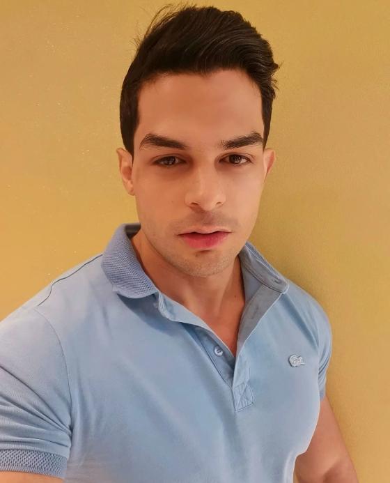 Instagram - @jonathanfierroh Instagram - @jonathanfierroh