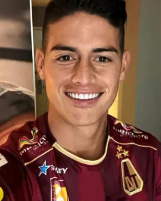 @jamesrodriguez10 @jamesrodriguez10
