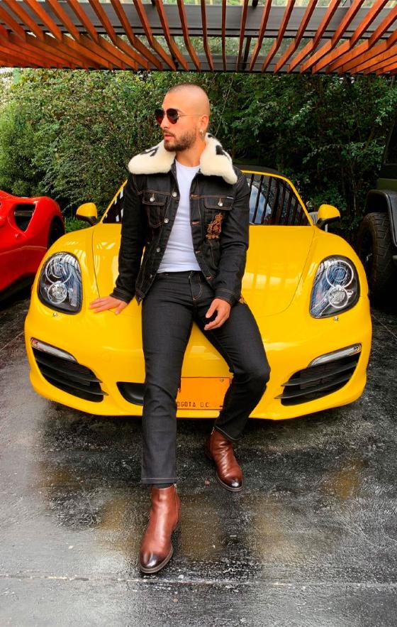 Así es la lujosa colección de carros de Maluma