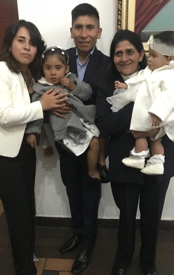  Nairo Quintana y familia