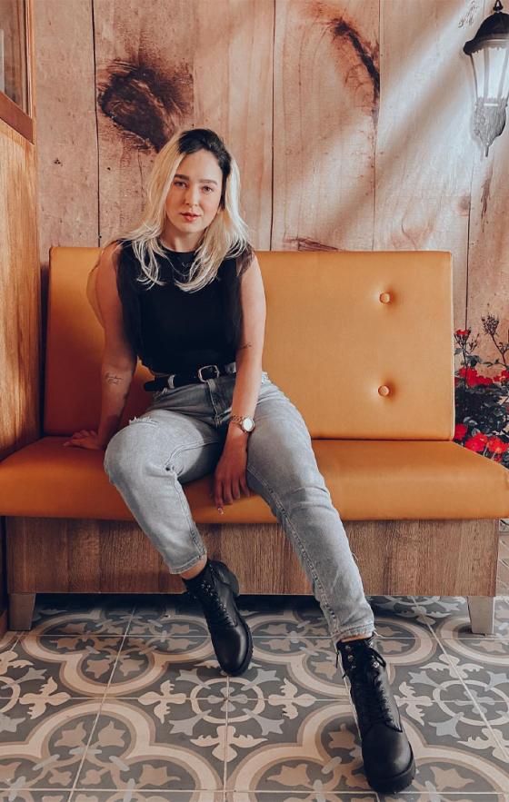 ¿Quiénes son las hermanas de Karol G que se roban piropos en redes?