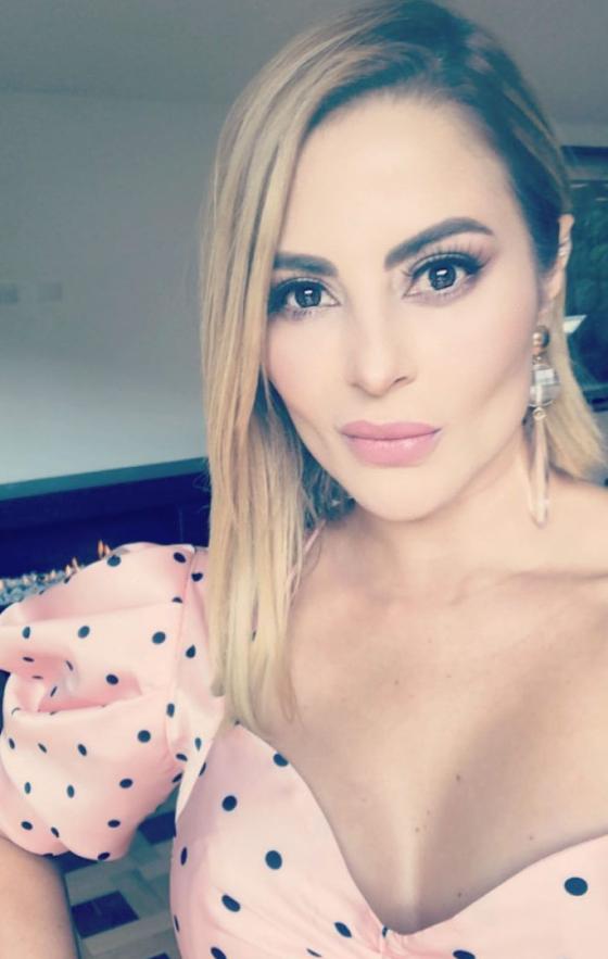 Así luce Estefania Gómez, Aura María en "Betty, la fea"