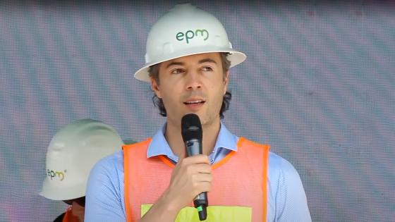 Con la iniciativa 12 departamentos se verían beneficiados Daniel Quintero pide congelar tarifas de servicios públicos