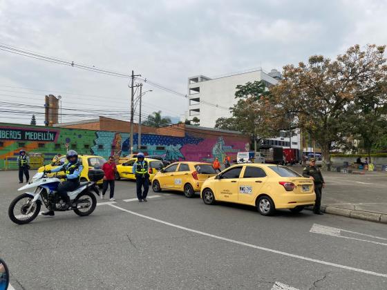 Paro taxistas Medellín noticias 