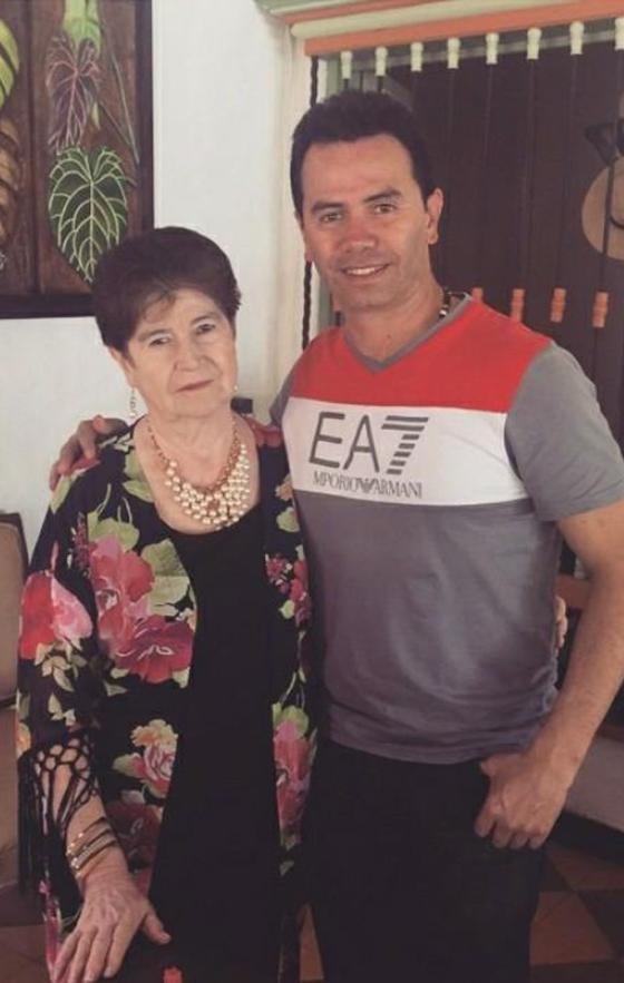 Jhonny Rivera y el desarrollo de su carrera artística