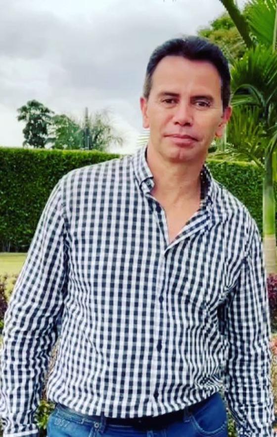 Jhonny Rivera y el desarrollo de su carrera artística