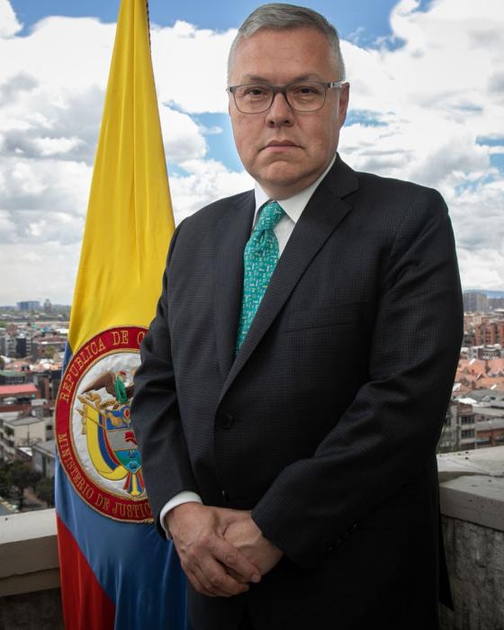 Cinco políticos colombianos en la comunidad LGBTIQ+ Cinco políticos colombianos en la comunidad LGBTIQ+