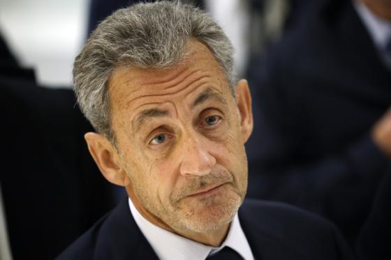 Le dan libertad condicional a Nicolas Sarkozy