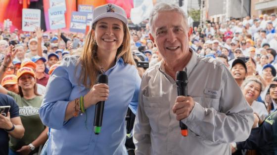 Paloma Valencia y Álvaro Uribe.