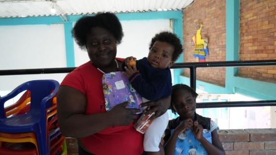 Entre pesebres reciclados, regalos y novenas, la Navidad en Ciudad Bolívar