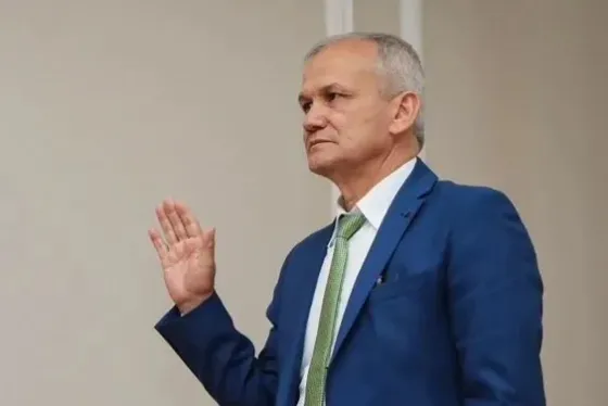 Carlos - Ramón - González