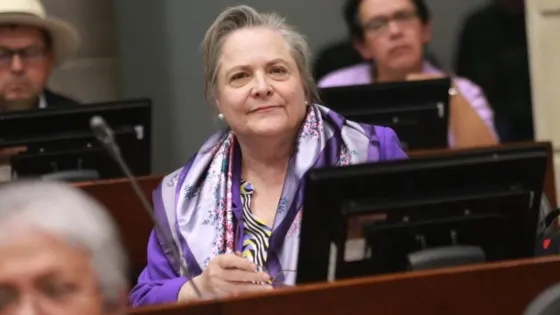 Clara López se inscribe a Presidencia 2026: aval y fechas