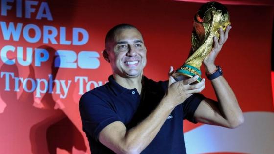 Bogotá exhibe el trofeo original de la Copa Mundial 2026