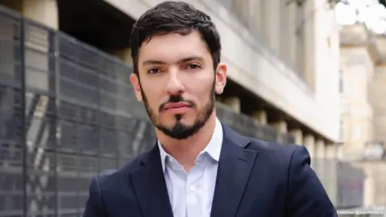 El exministro de Igualdad, Juan Carlos Florián, fue posesionado como vicecónsul 