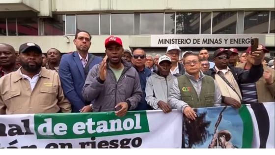 Trabajadores de la caña se toman el Ministerio de Minas