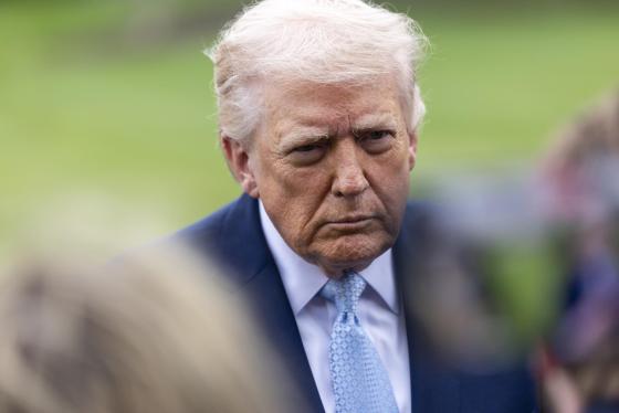 US President Donald J. Trump responds to a question from the news media as he walks to board Marine One on the South Lawn of the White House in Washington, DC, USA, 20 March 2026. 