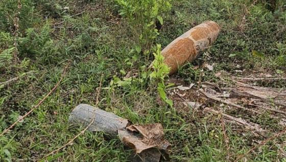 Bomba sin explotar en frontera entre Colombia y Ecuador.