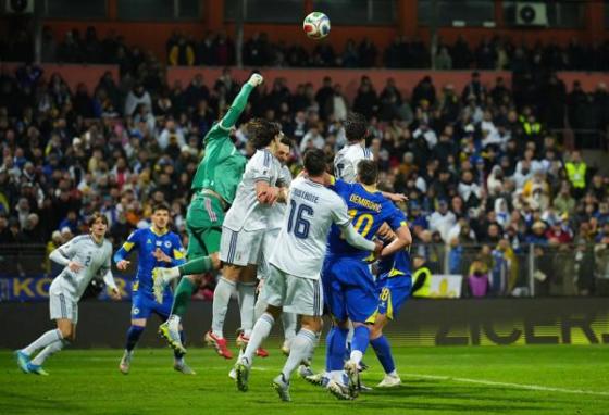 Italia contra Bosnia en repechaje al Mundial. 