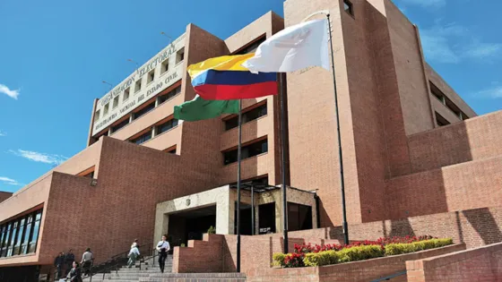 Sorteo del tarjetón marca nueva fase de campaña