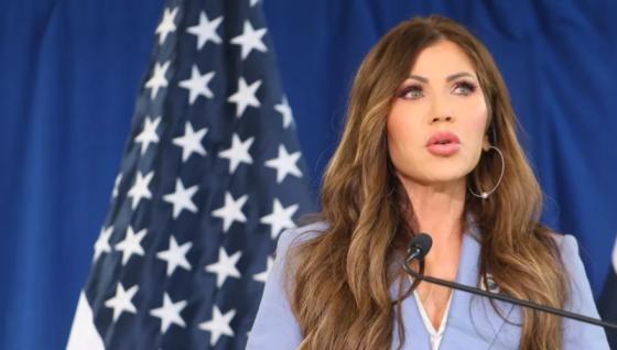 Secretaria de Seguridad Nacional, Kristi Noem.