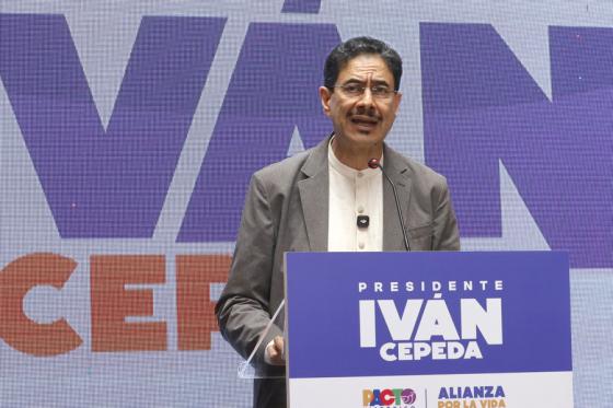 Iván Cepeda cáncer