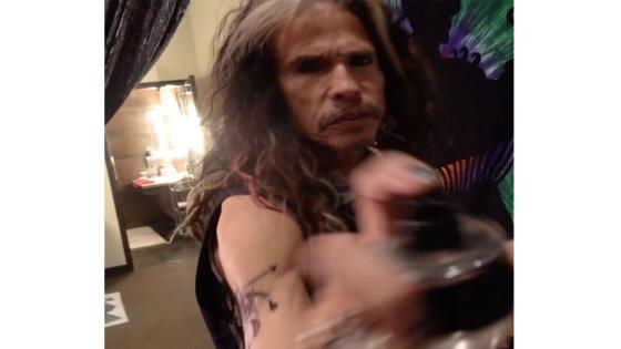 Steven Tyler ha estado casado en dos ocasiones y tiene cuatro hijos, incluyendo la modelo y reconocida actriz, Liv Tyler. Steven Tyler ha estado casado en dos ocasiones y tiene cuatro hijos, incluyendo la modelo y reconocida actriz, Liv Tyler.