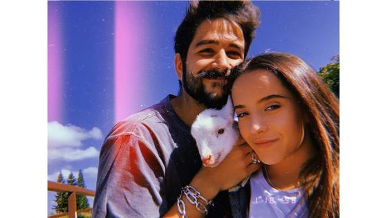 La cantante y actriz venezolana es la hija de Ricardo Montaner. La cantante y actriz venezolana es la hija de Ricardo Montaner.