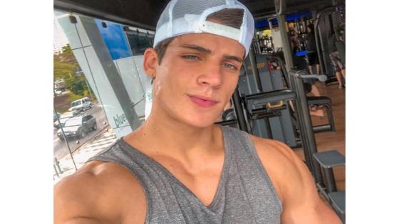 Tiago Ramos también es modelo. Tiago Ramos también es modelo.