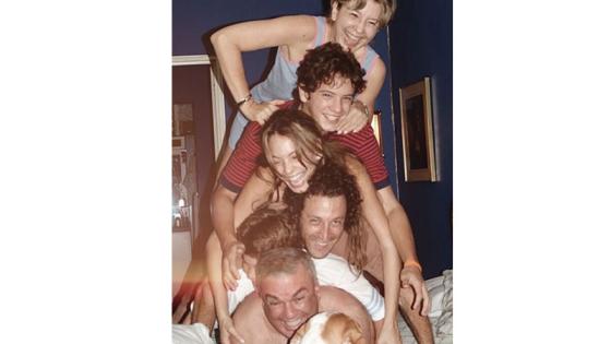 Claudia Bahamon con su familia Claudia Bahamon con su familia