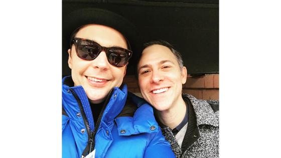 Jim Parsons y su esposo Jim Parsons y su esposo
