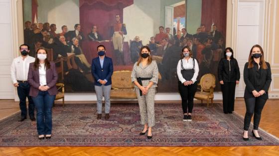 Tercer encuentro de primeras damas y caballeros 
