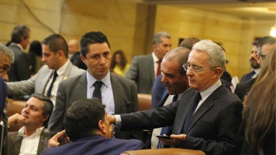 Centro Democrático en contra de la Corte y a favor de Uribe