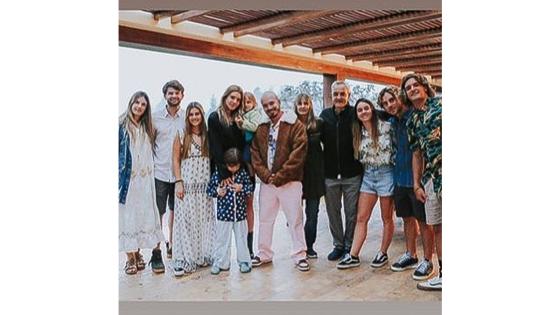 J Balvin con la familia de Valentina