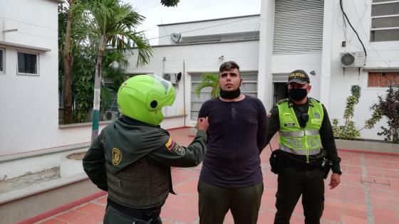 Dura multa a uno de los influenciadores que entregó paletas de jabón 