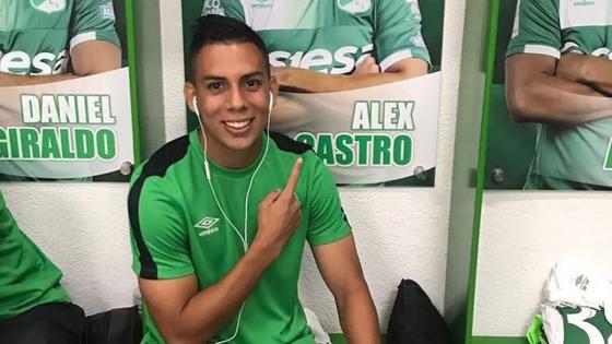 Alex Castro - Instagram @alexcastro.20.94 Alex Castro - Instagram @alexcastro.20.94
