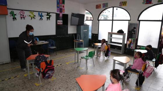 Clases presenciales colegios públicos de Bogotá